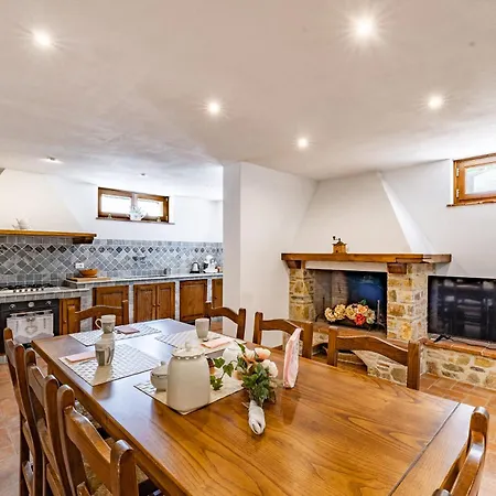 Apartamento Vittoriano - Surrounded By Nature - Happy